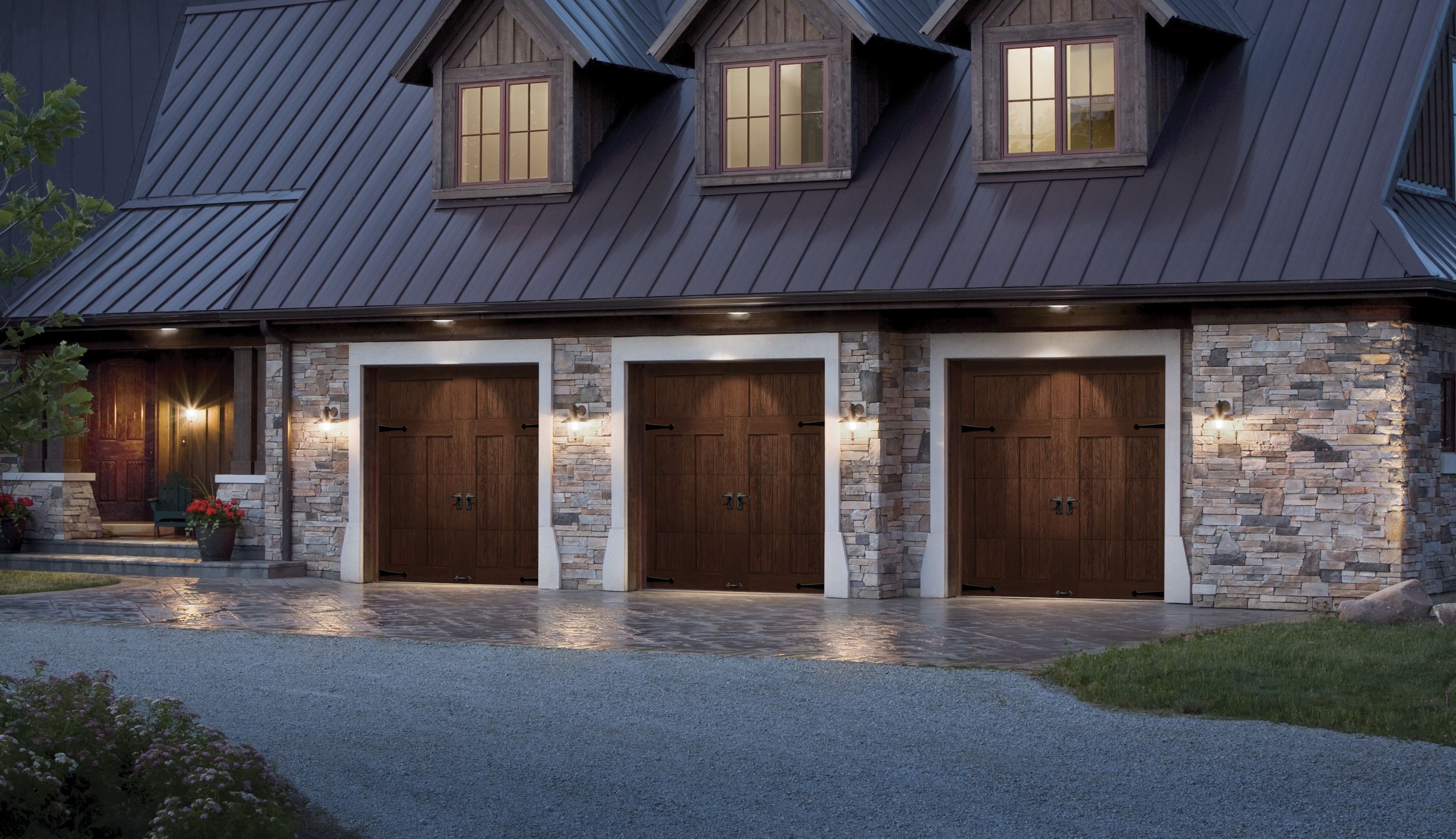 Residential Garage Doors In Vancouver Canadian Doormaster [ 1761 x 3057 Pixel ]