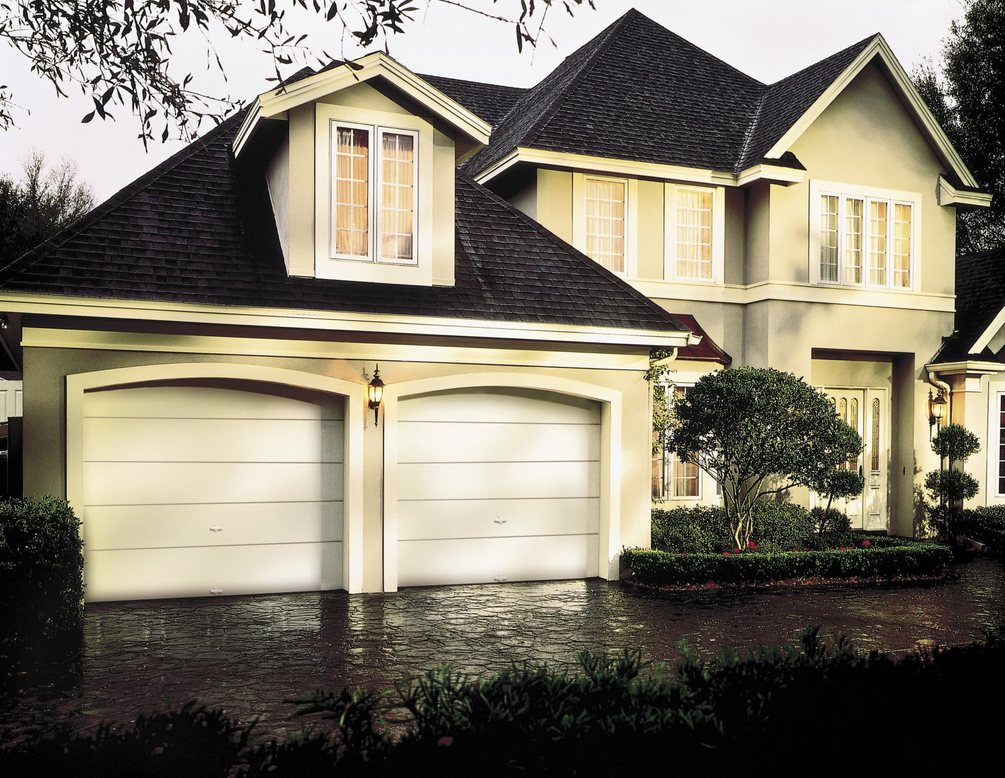 Garage door company in Vancouver Clopay