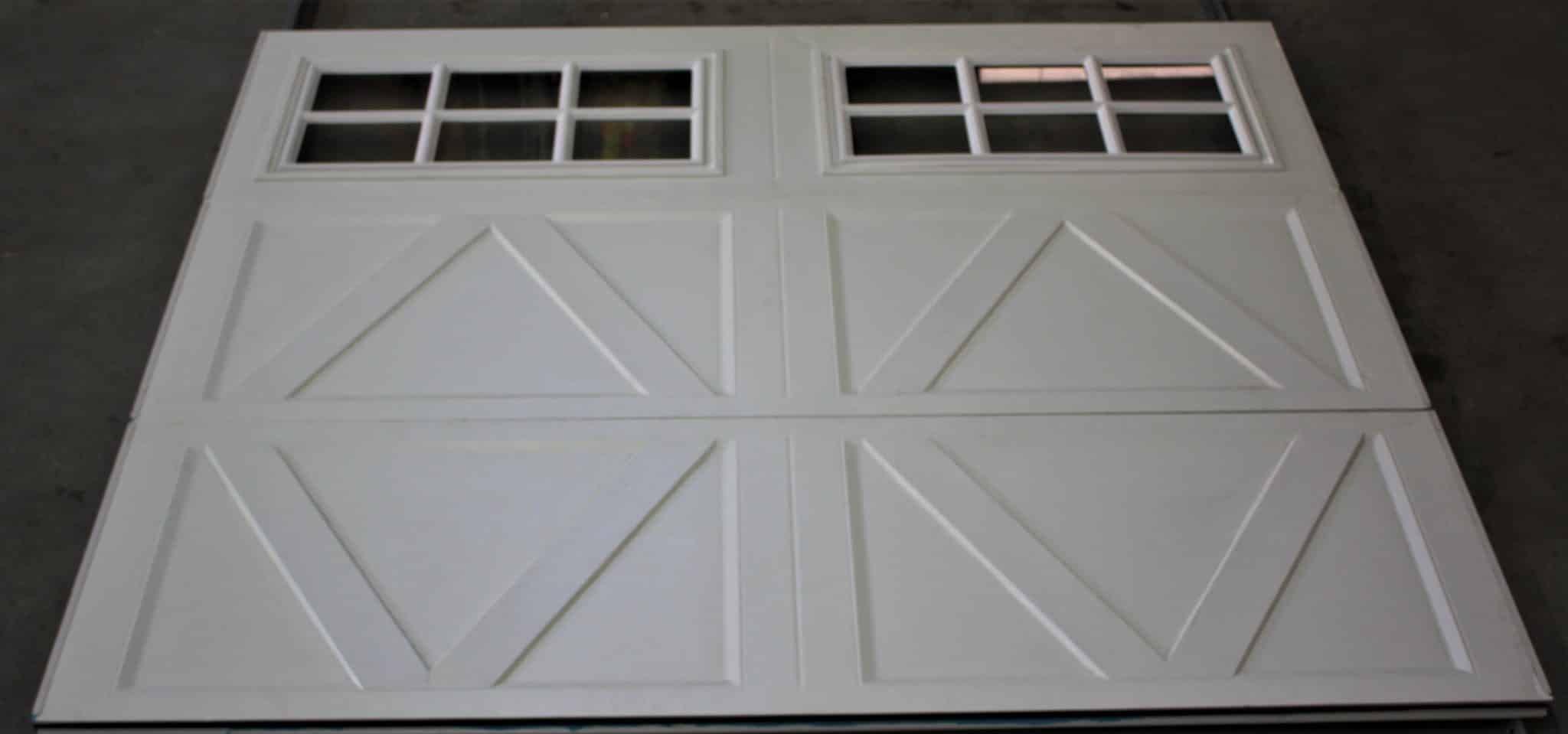 Read more about the article [SOLD] NorthWest door model ThermaClassic 3 piece Coachman Style door color white 8’0″ wide x 7’0″ high