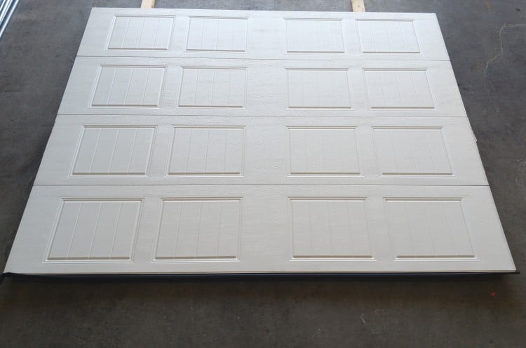 Read more about the article Clopay Sale Garage Door White 9×7[SOLD]