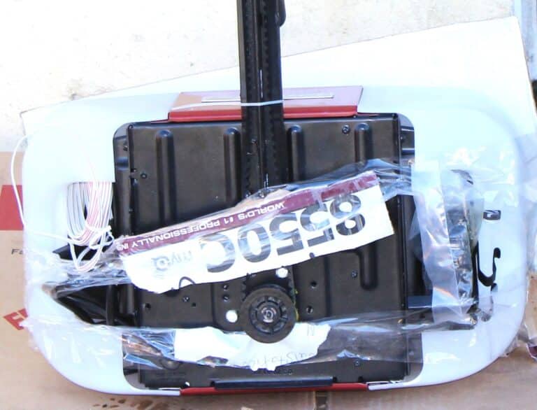 new Liftmaster model 8550 C belt drive garage door operator