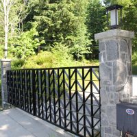 Driveway gates